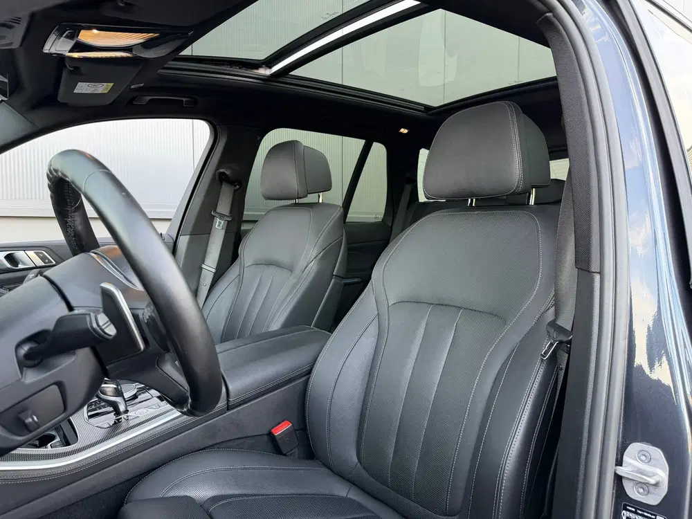BMW X5 XDrive45e M-Sport uit 2021, foto 2