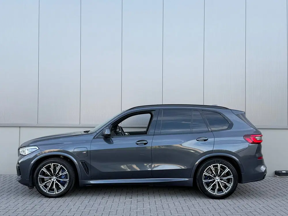 BMW X5 XDrive45e M-Sport uit 2021, foto 5
