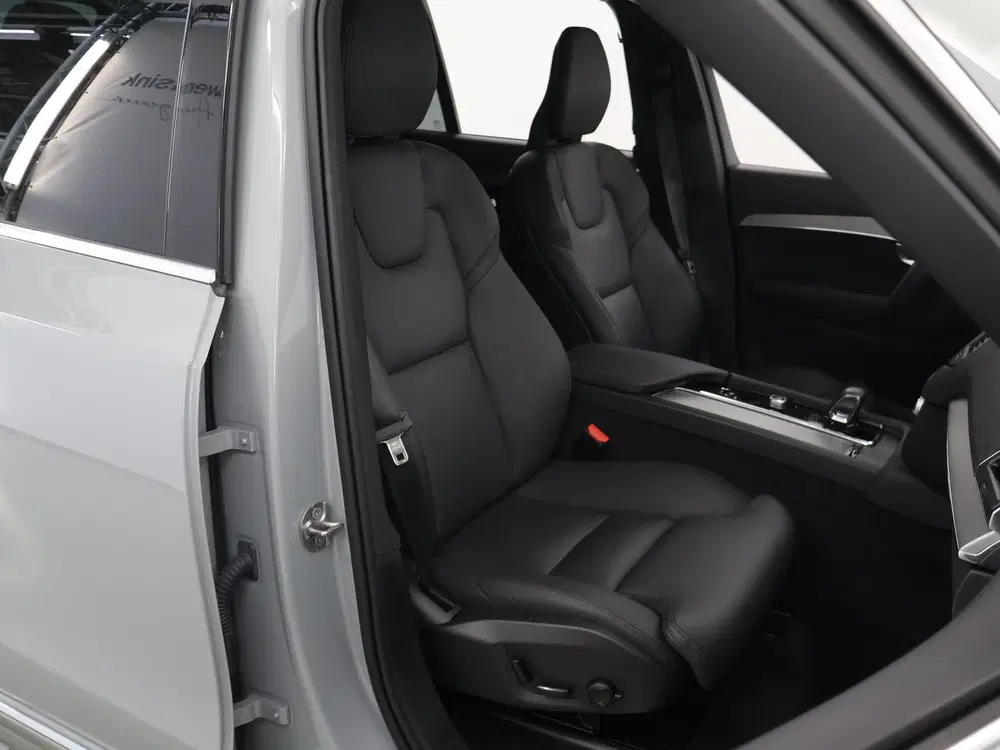 Volvo XC90 2.0 T8 Plug-in hybrid AWD Plus Bright uit 2024, foto 10