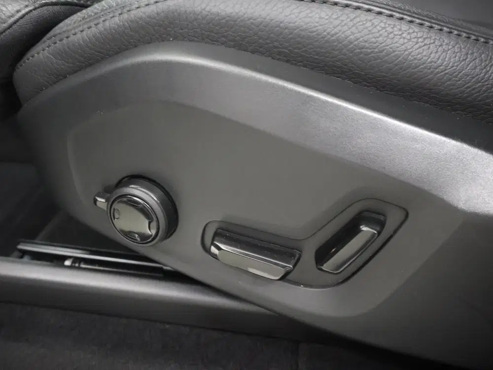 Volvo XC90 2.0 T8 Plug-in hybrid AWD Plus Bright uit 2024, foto 13