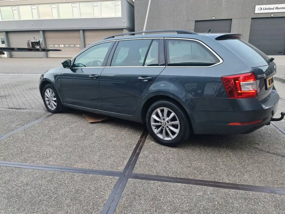 Skoda Octavia Octavia 1.5 TSI Greentech 150pk Dsg-7 2019 uit 2019, foto 6