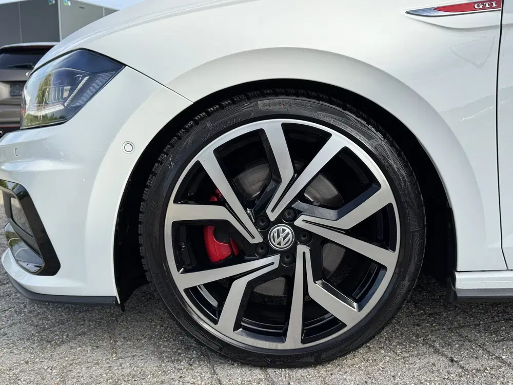 Volkswagen Polo GTI 2.0 TSI 200pk DSG uit 2019, foto 9
