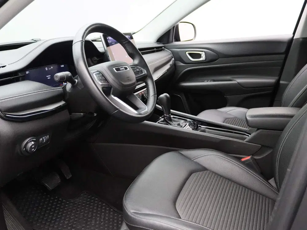 Jeep Compass 1.5T e-Hybrid Night Eagle uit 2023, foto 2