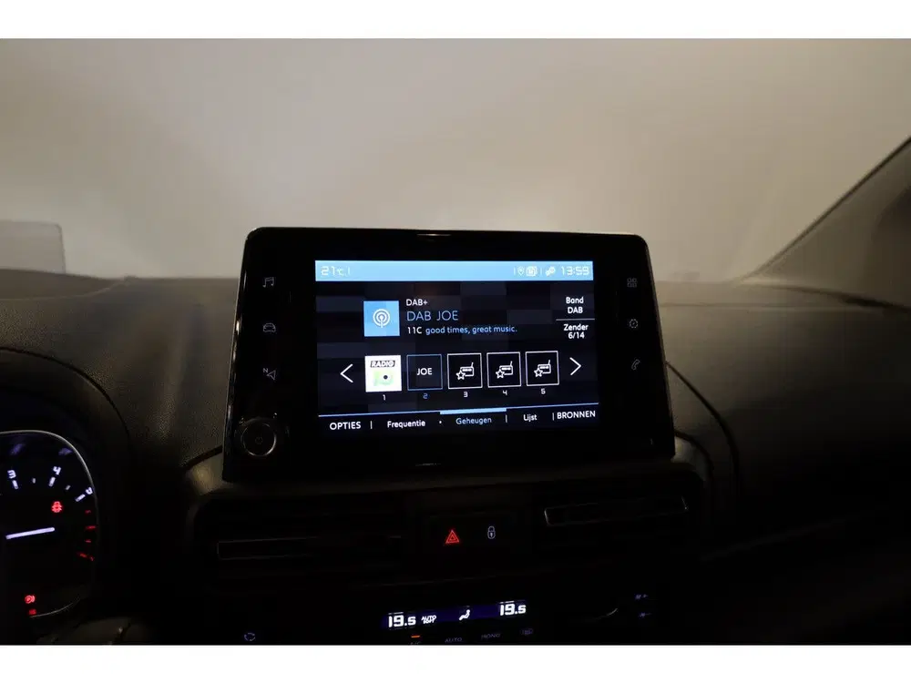 Citroën Berlingo PT 130 Shine Automaat-8 Trekhaak uit 2020, foto 10