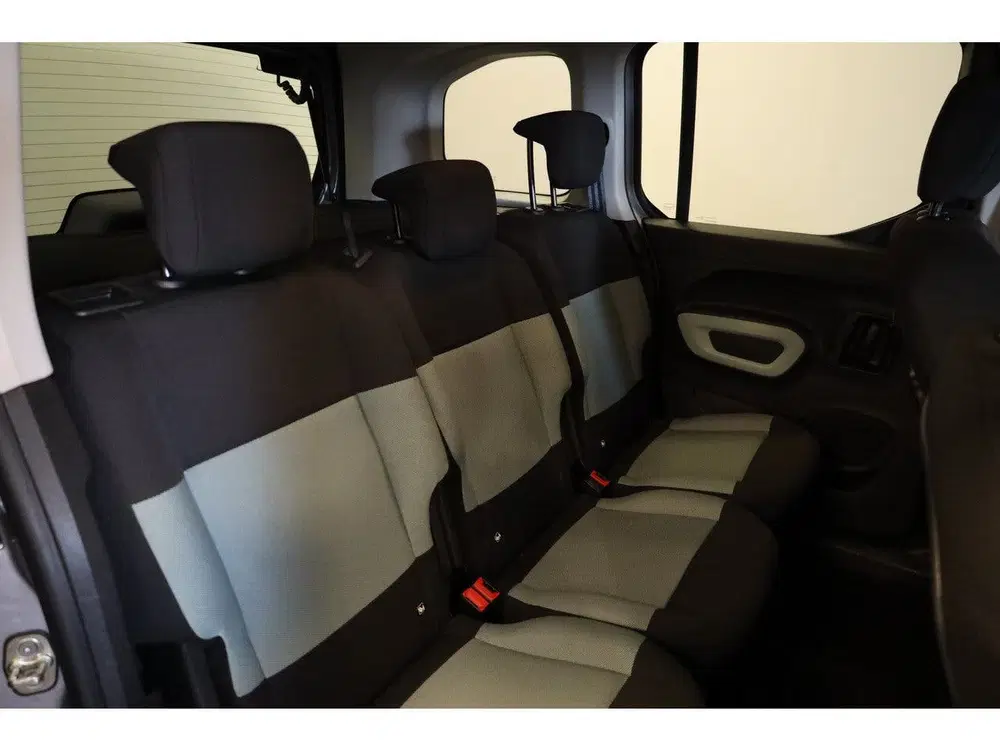 Citroën Berlingo PT 130 Shine Automaat-8 Trekhaak uit 2020, foto 12