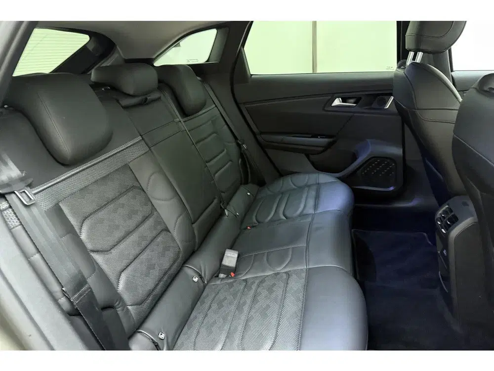 Citroën C5 X 1.6 Plug-in Hybrid 225 Shine Automaat uit 2023, foto 15