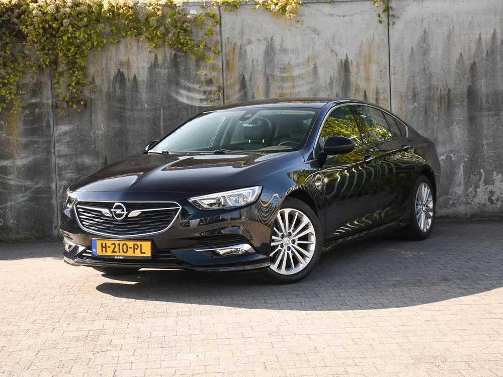 Opel Insignia Grand Sport OPC Line Business Executive 1. uit 2020