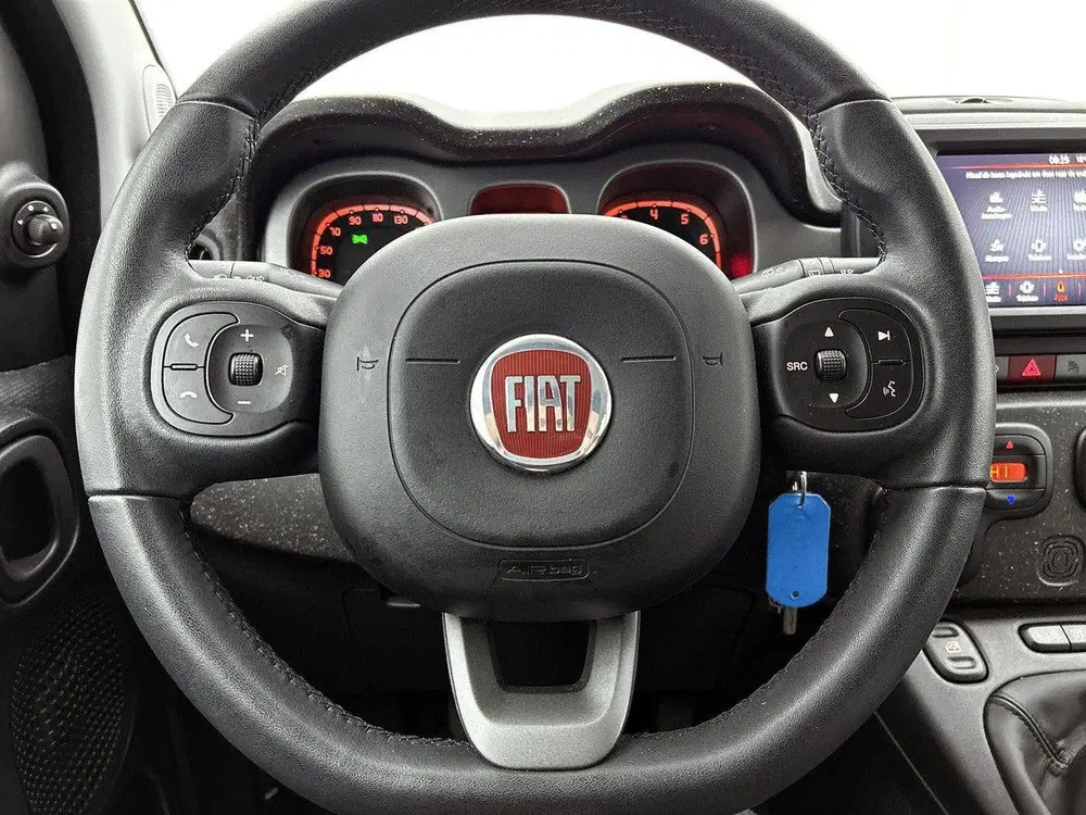 Fiat Panda 1.0 70pk Hybrid Cross uit 2021, foto 13