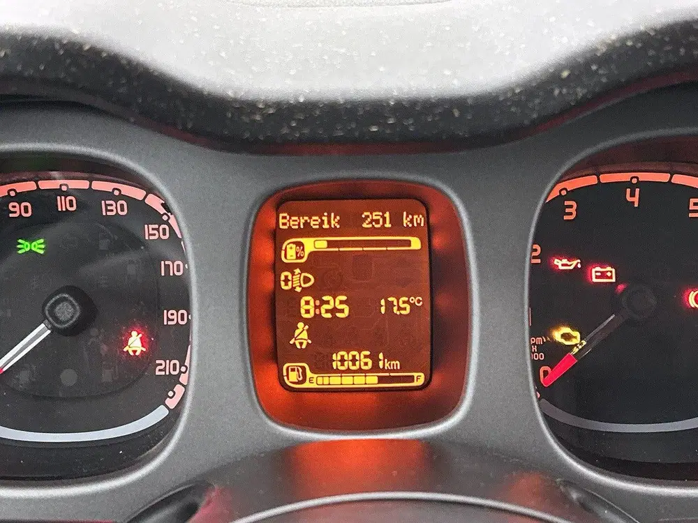 Fiat Panda 1.0 70pk Hybrid Cross uit 2021, foto 14