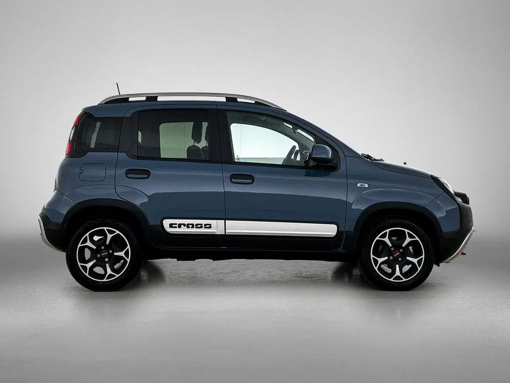Fiat Panda 1.0 70pk Hybrid Cross uit 2021, foto 9