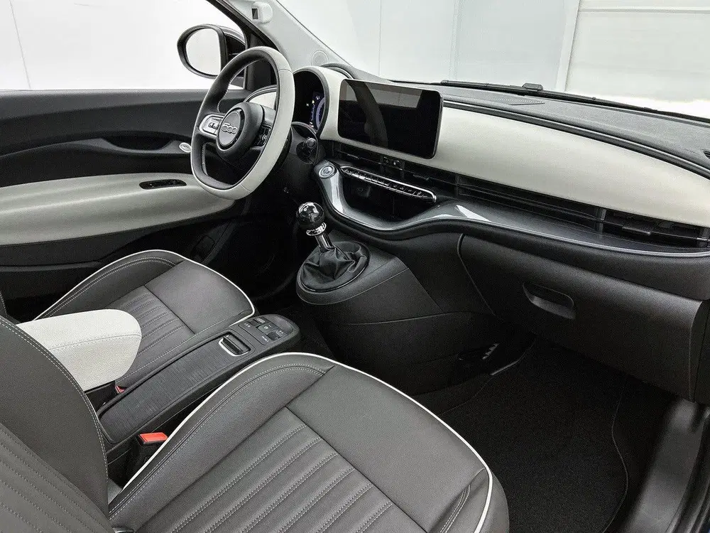 Fiat 500 1.0 65k Hybrid La Prima uit 2026, foto 11