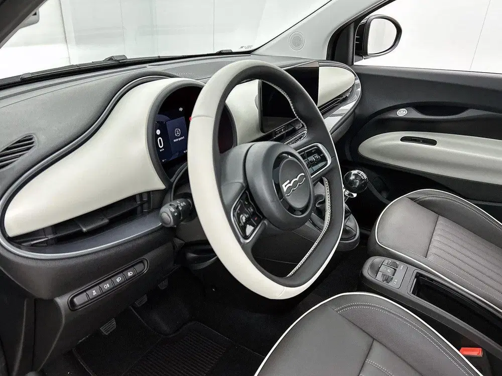 Fiat 500 1.0 65k Hybrid La Prima uit 2026, foto 9