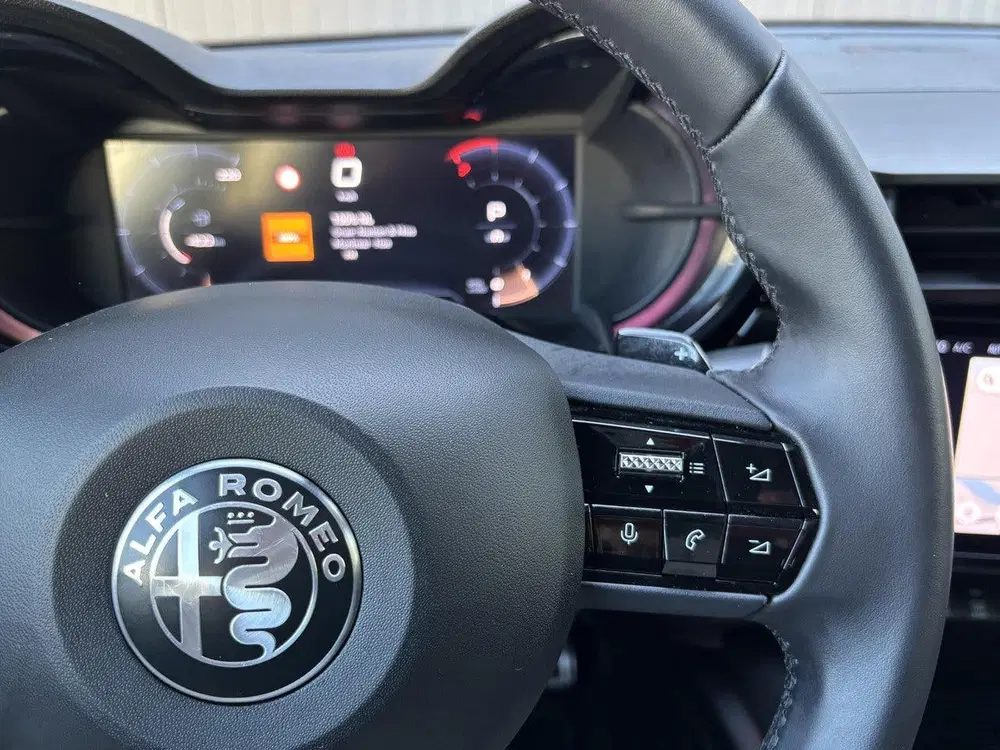 Alfa Romeo Junior 145pk Hybrid Ibrida Speciale Automaat uit 2025, foto 13