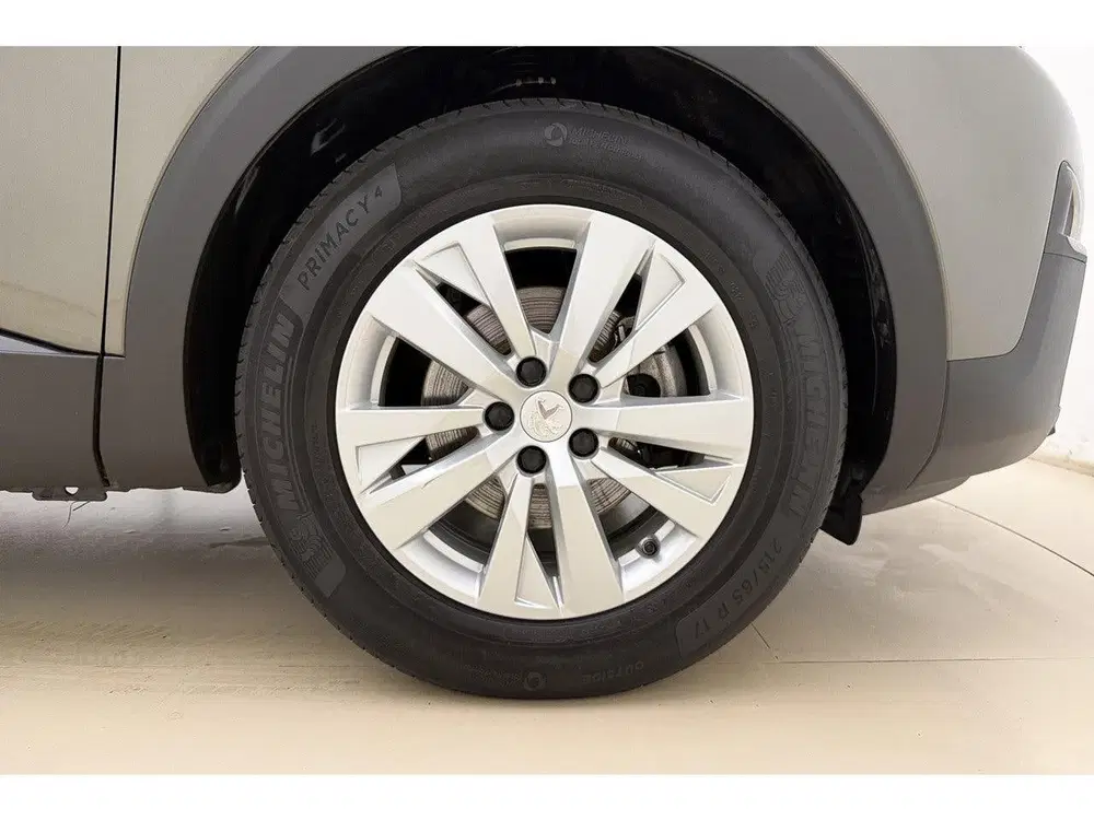 Peugeot 3008 1.2 PureTech Blue Lease Executive Navigati uit 2020, foto 15