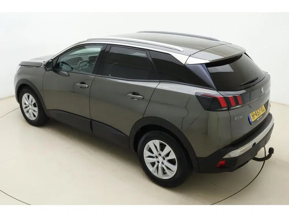 Peugeot 3008 1.2 PureTech Blue Lease Executive Navigati uit 2020, foto 4