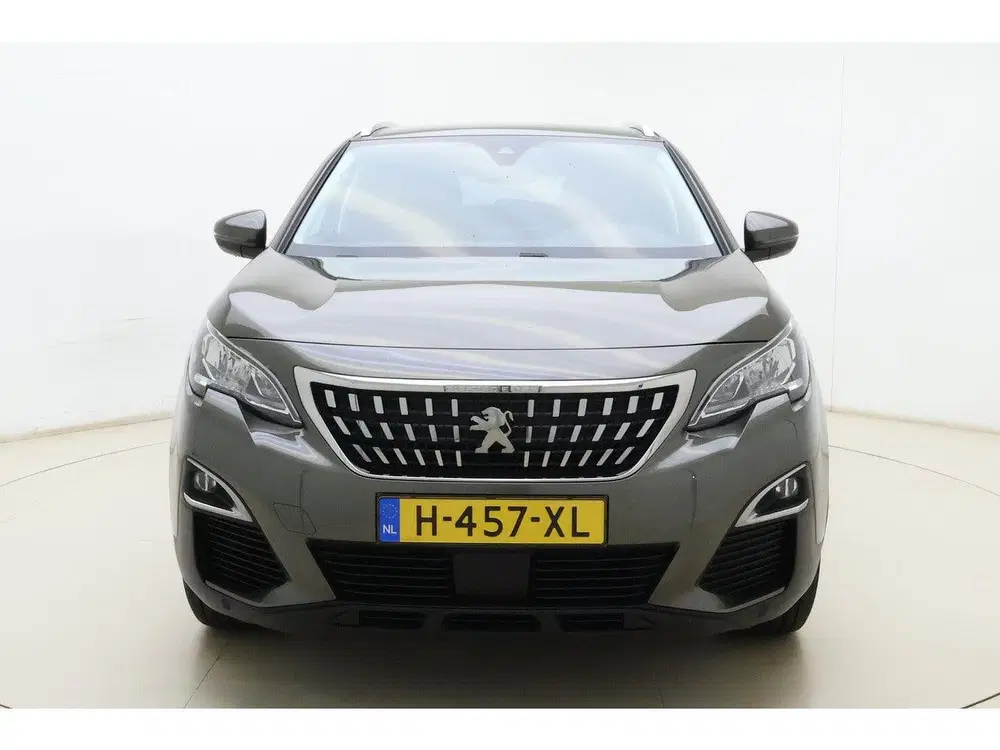 Peugeot 3008 1.2 PureTech Blue Lease Executive Navigati uit 2020, foto 5