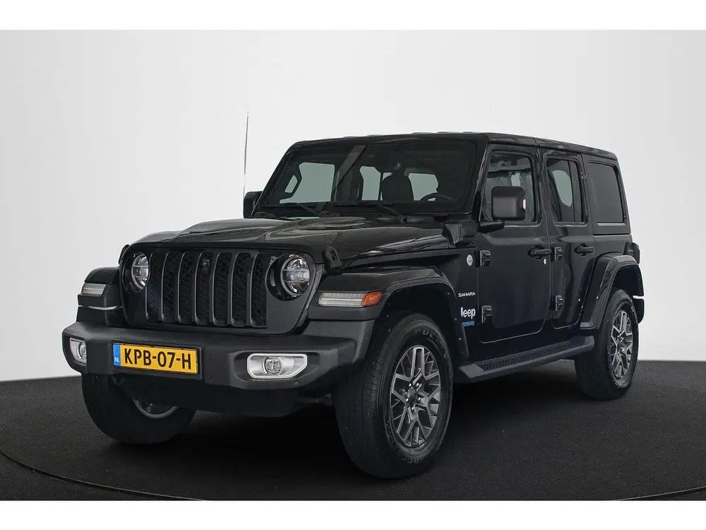 Jeep Wrangler Unlimited 4xe 380 Sahara Leder Stoelverwar uit 2021