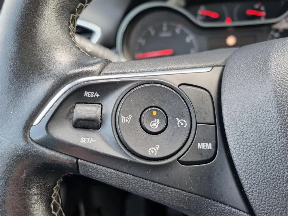 Opel Crossland 1.2 Edition uit 2021, foto 15