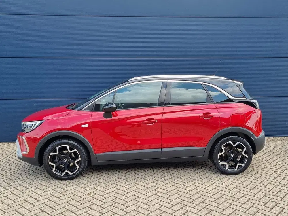 Opel Crossland 1.2 Edition uit 2021, foto 2