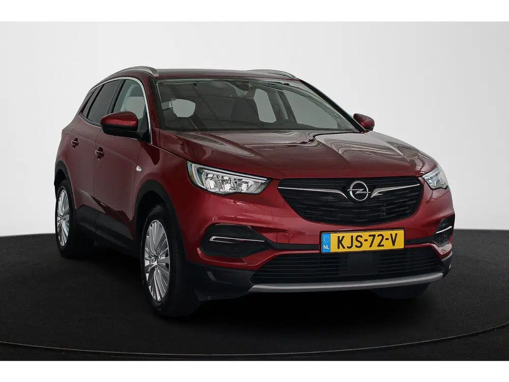 Opel Grandland 1.6 Turbo Hybrid Innovation Stoelverwarmin uit 2020, foto 2