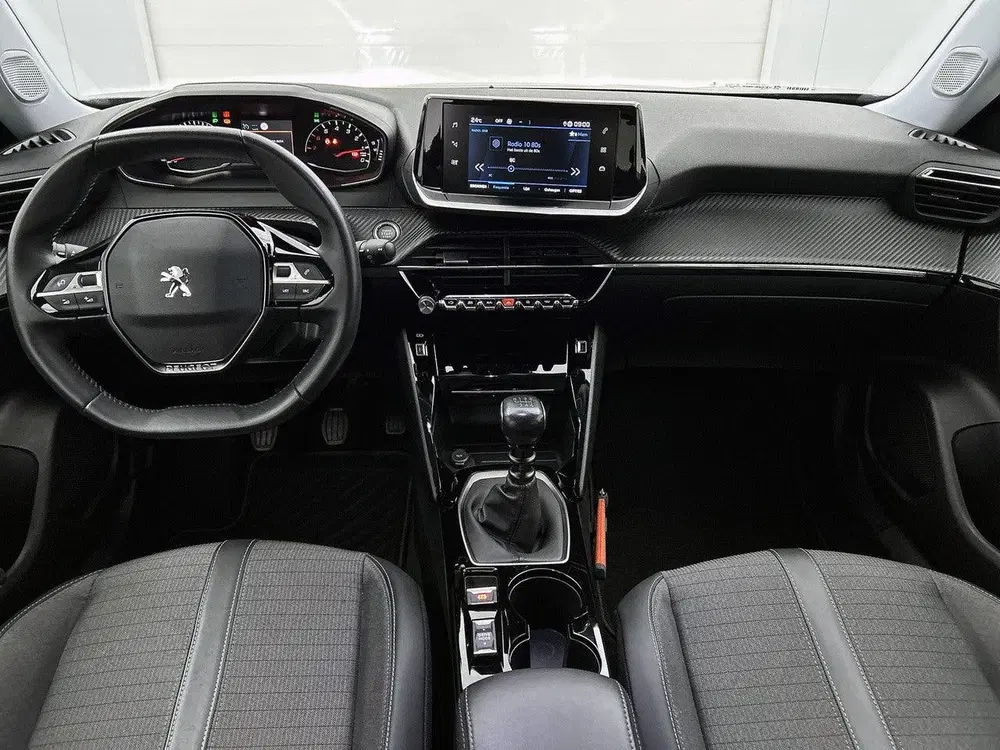 Peugeot 2008 1.2 100pk Allure uit 2021, foto 11