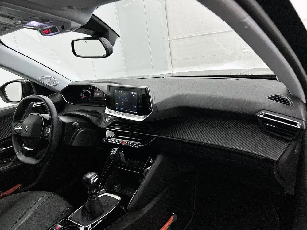 Peugeot 2008 1.2 100pk Allure uit 2021, foto 12