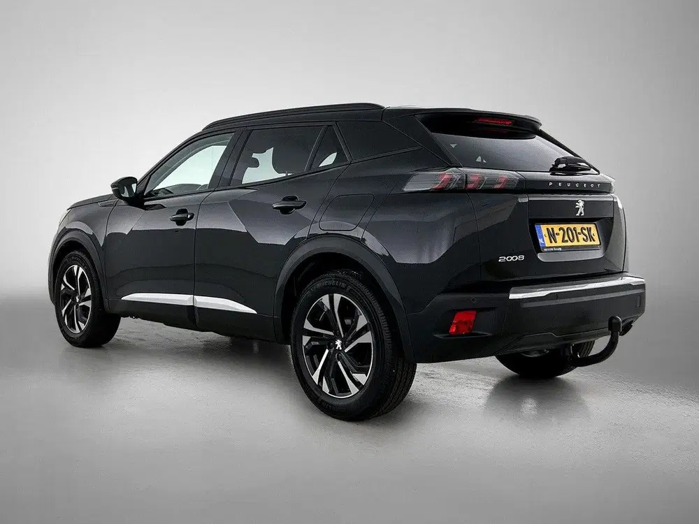Peugeot 2008 1.2 100pk Allure uit 2021, foto 3