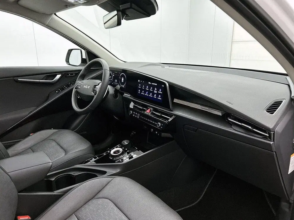 Kia Niro 1.6 136pk Hybrid ExecutiveLine Automaat uit 2025, foto 12
