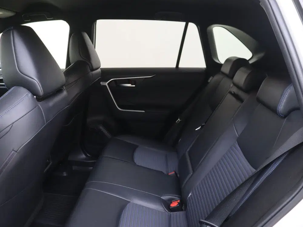 Toyota RAV 4 2.5 Hybrid Bi-Tone uit 2019, foto 12