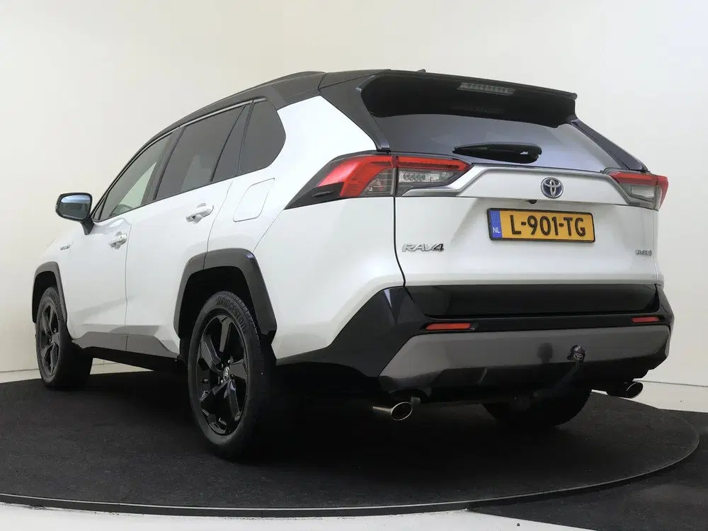 Toyota RAV 4 2.5 Hybrid Bi-Tone uit 2019, foto 4