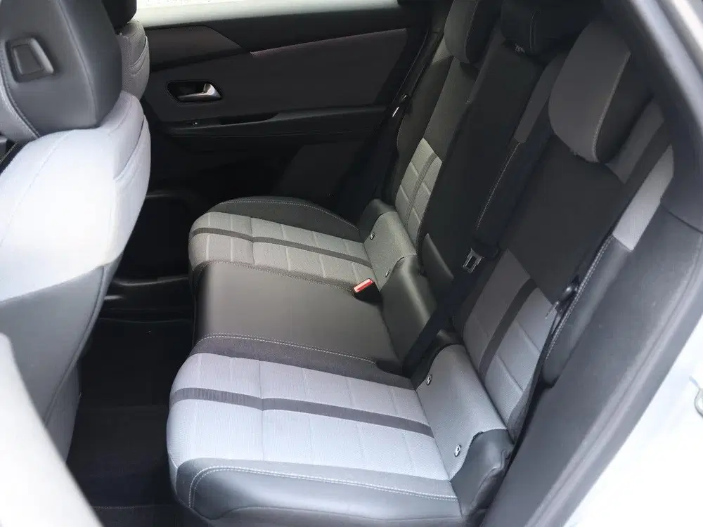 Opel Grandland GS 145pk Hybrid uit 2025, foto 13
