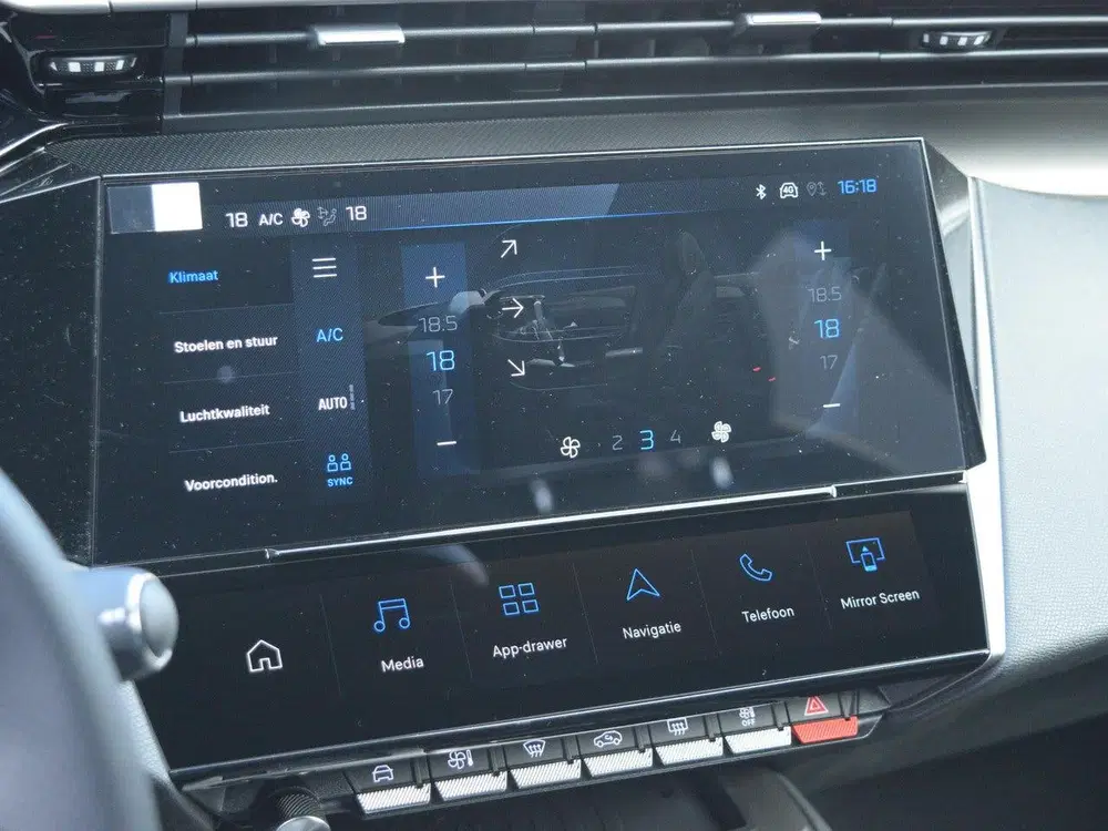 Peugeot 308 GT 54 kWh uit 2026, foto 12
