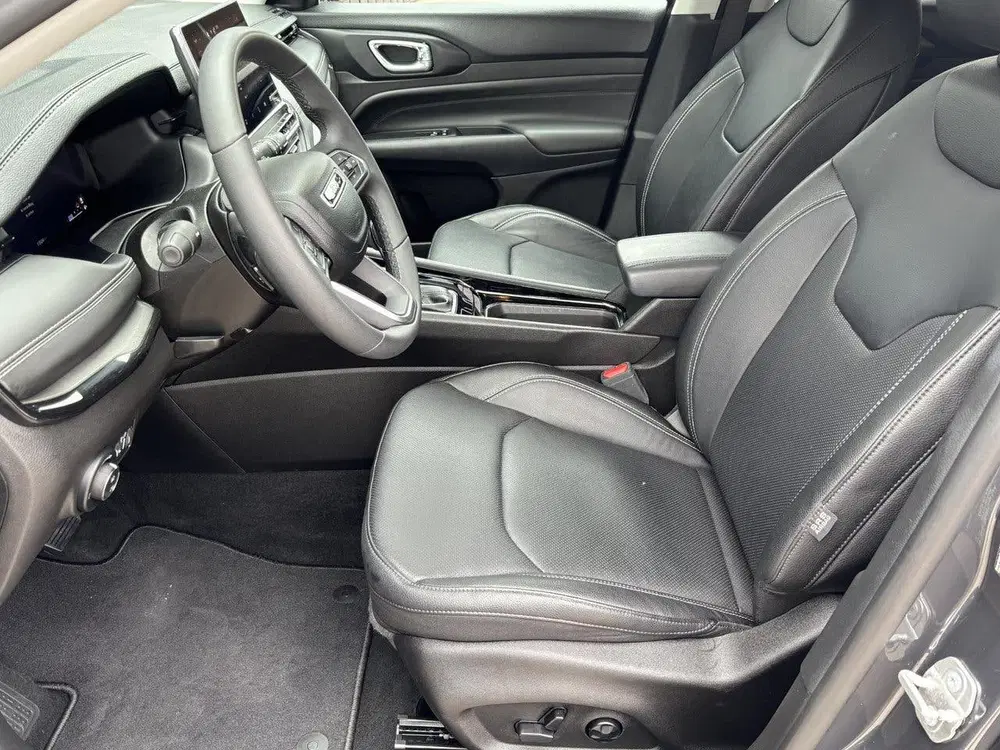 Jeep Compass 130pk e-Hybrid Summit uit 2025, foto 11
