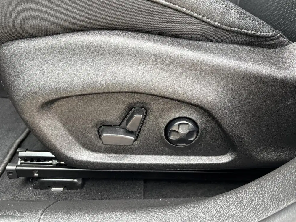 Jeep Compass 130pk e-Hybrid Summit uit 2025, foto 12