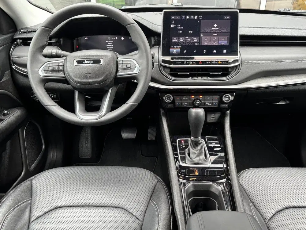 Jeep Compass 130pk e-Hybrid Summit uit 2025, foto 14