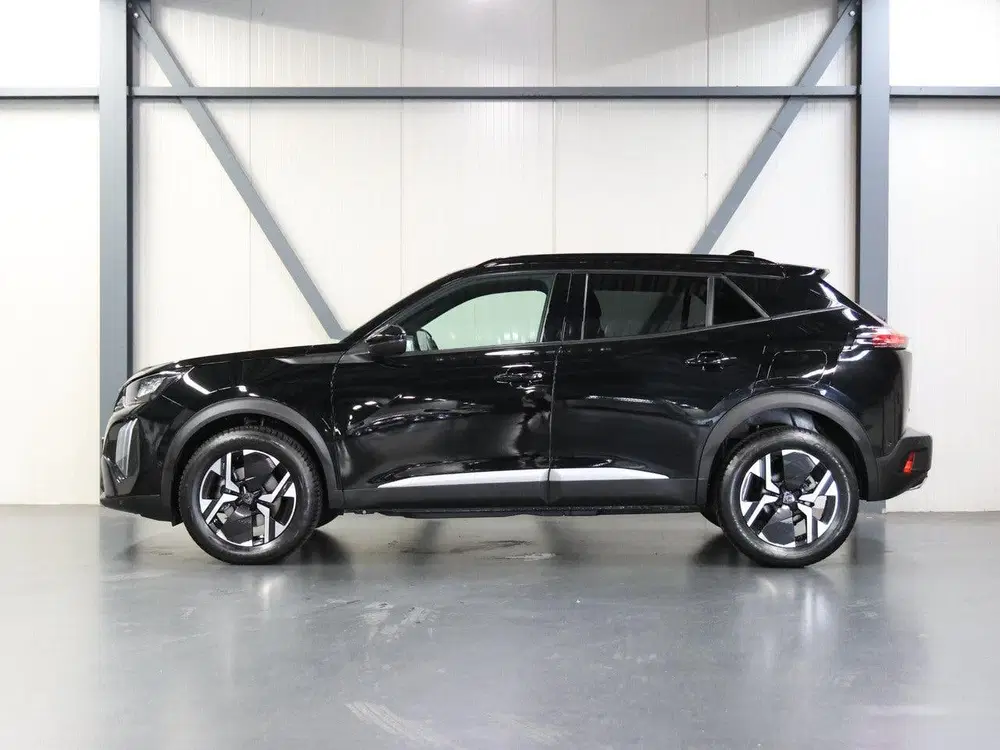 Peugeot 2008 1.2 Hybrid 136PK Allure uit 2025, foto 2