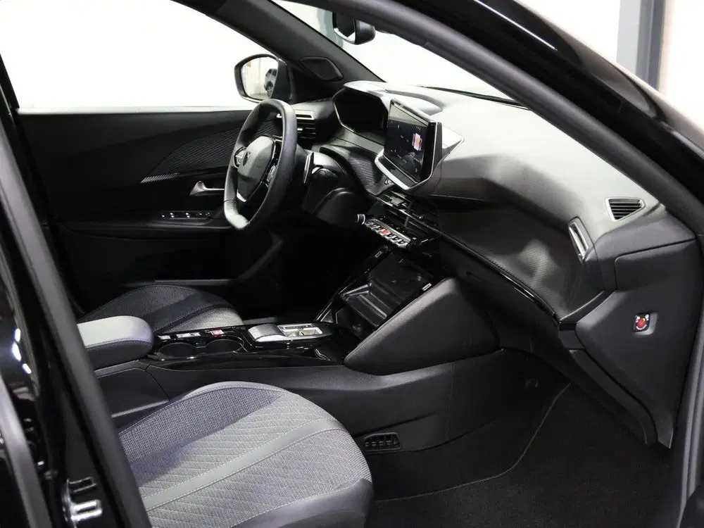 Peugeot 2008 1.2 Hybrid 136PK Allure uit 2025, foto 9