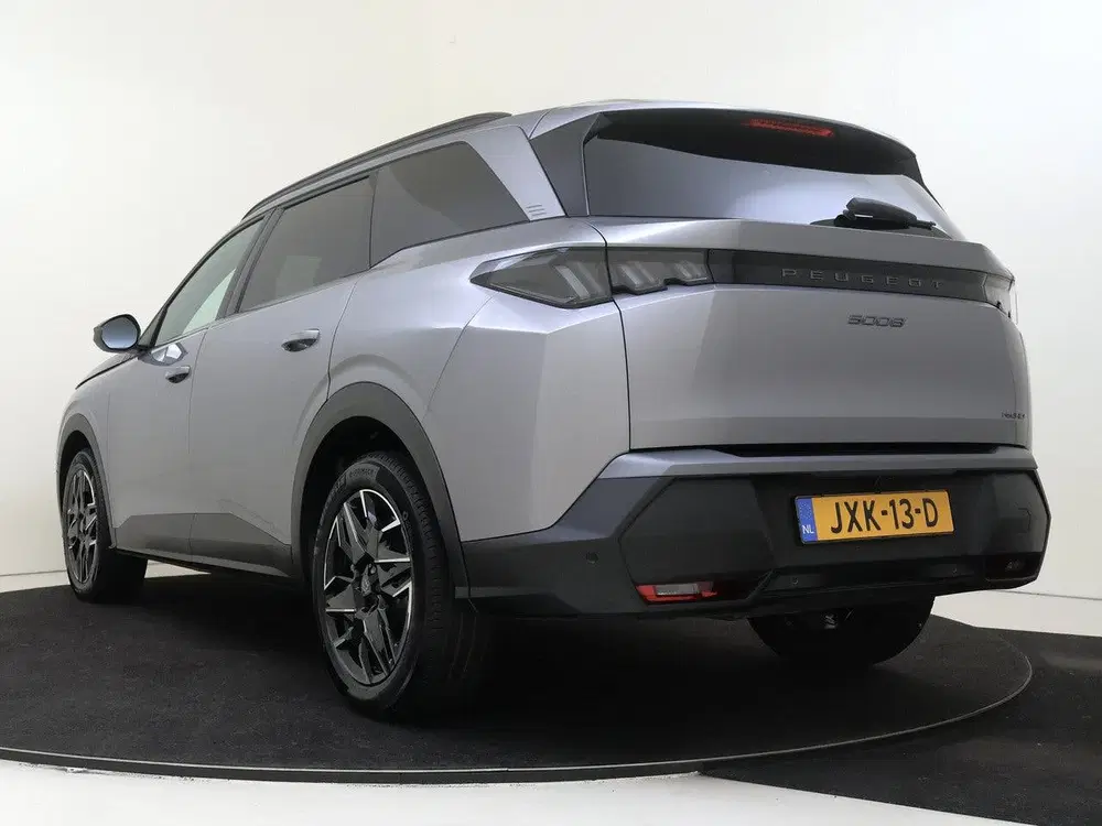 Peugeot 5008 1.2 Hybrid 145 Allure uit 2025, foto 4