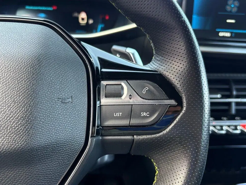 Peugeot 2008 1.2 PURETECH GT AUT. 130PK LED NAVI CAMERA uit 2022, foto 15