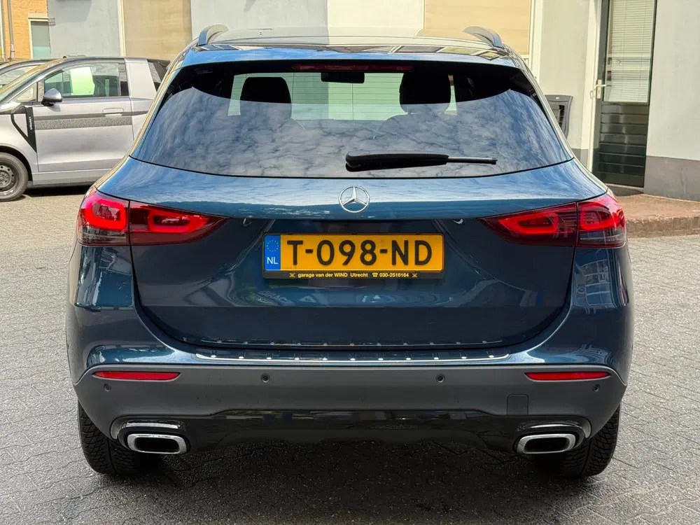 Mercedes-Benz GLA 200 Luxury Line uit 2023, foto 7
