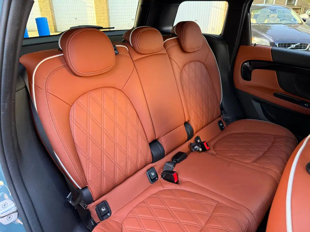 Mini Countryman 1.5 Cooper S E ALL4 Classic uit 2023, foto 3