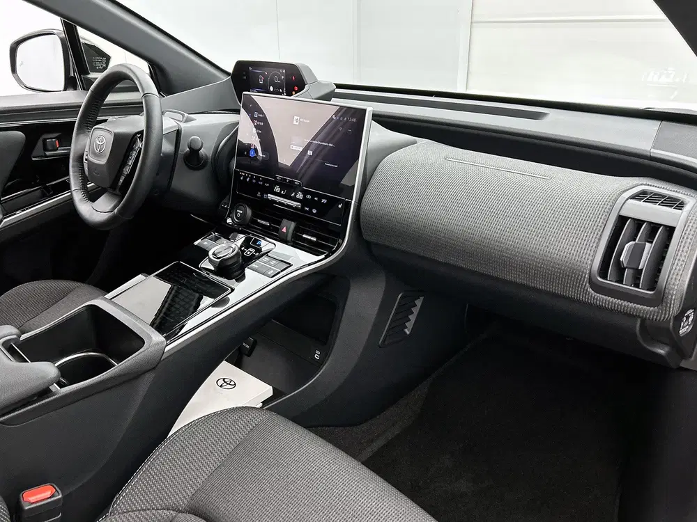 Toyota bZ4X Dynamic 71 kWh (bj 2025 uit 2025, foto 6