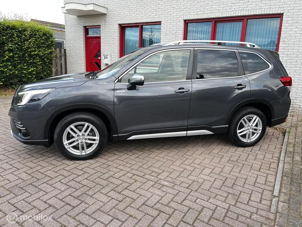 Subaru Forester 2.0i e-BOXER Luxury uit 2024, foto 3