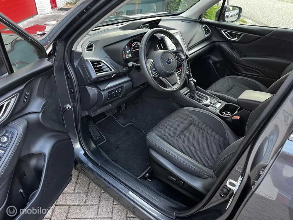 Subaru Forester 2.0i e-BOXER Luxury uit 2024, foto 8