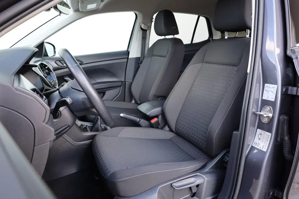 Volkswagen T-Cross 1.0 TSI 95pk Life uit 2022, foto 4