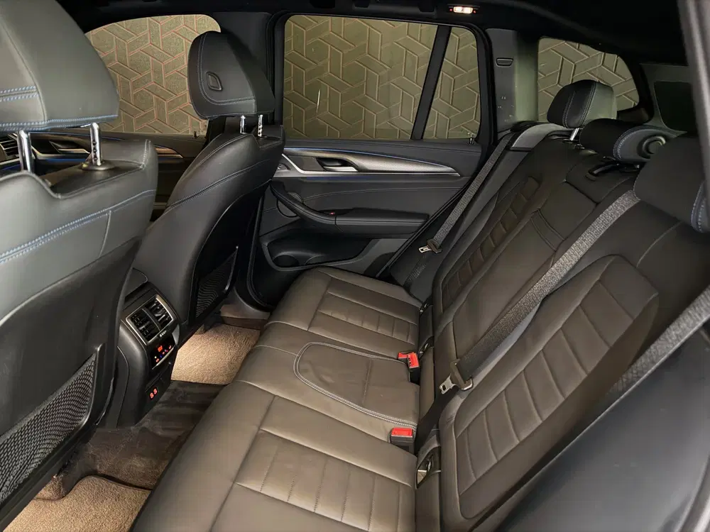 BMW iX3 High Exe 80 kWh uit 2023, foto 11