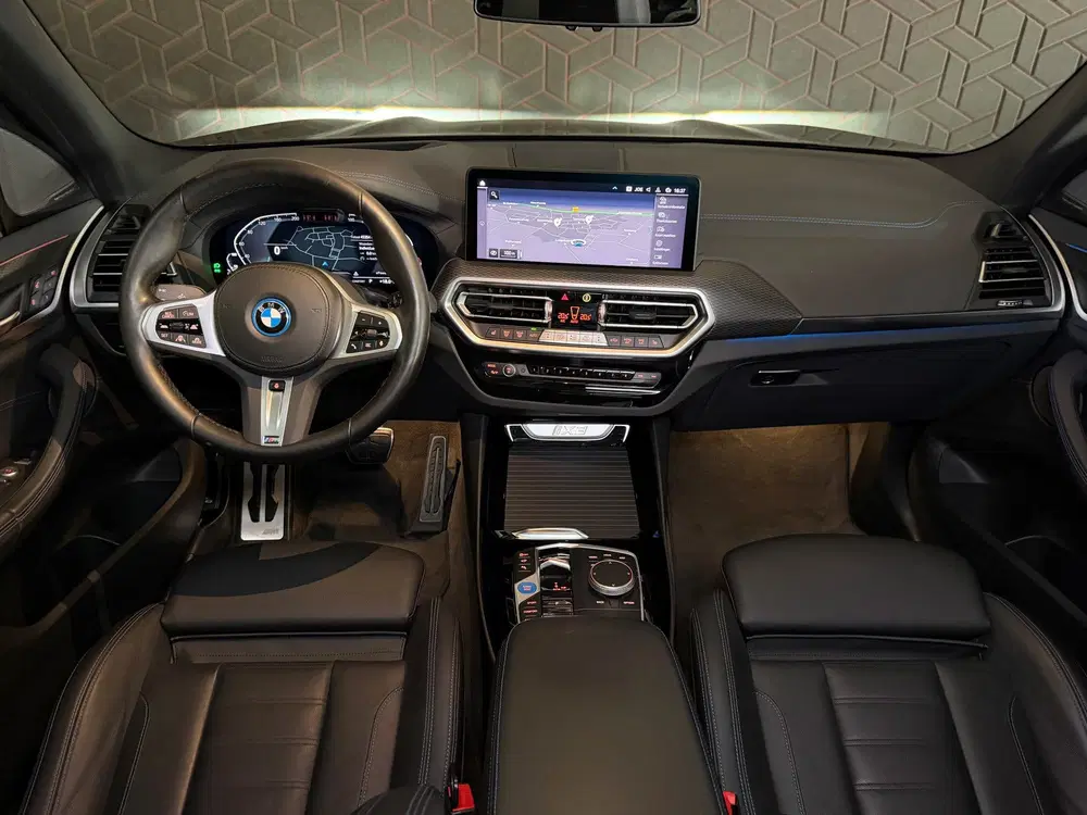 BMW iX3 High Exe 80 kWh uit 2023, foto 13