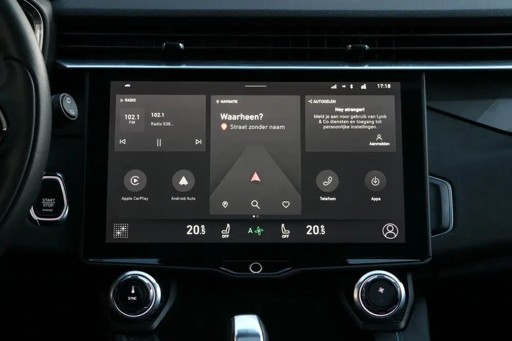 Lynk & Co 01 1.5 Midnight Black uit 2021, foto 12