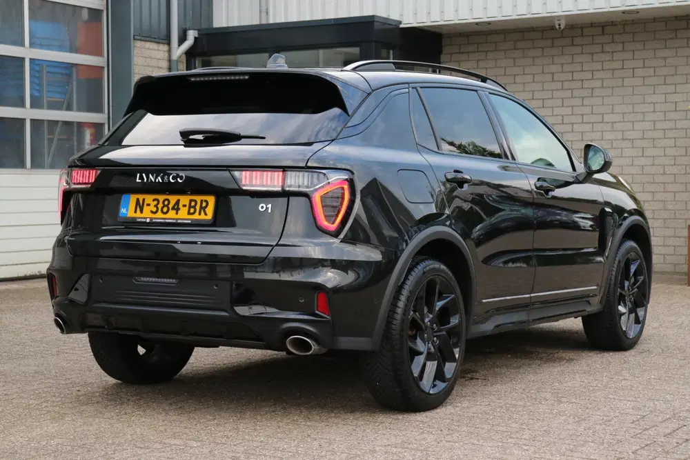 Lynk & Co 01 1.5 Midnight Black uit 2021, foto 5