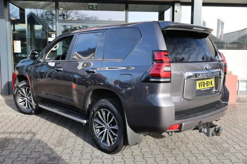 Toyota Land Cruiser 2.8 D-4D 5DRS EXECUTIVE A uit 2020, foto 4